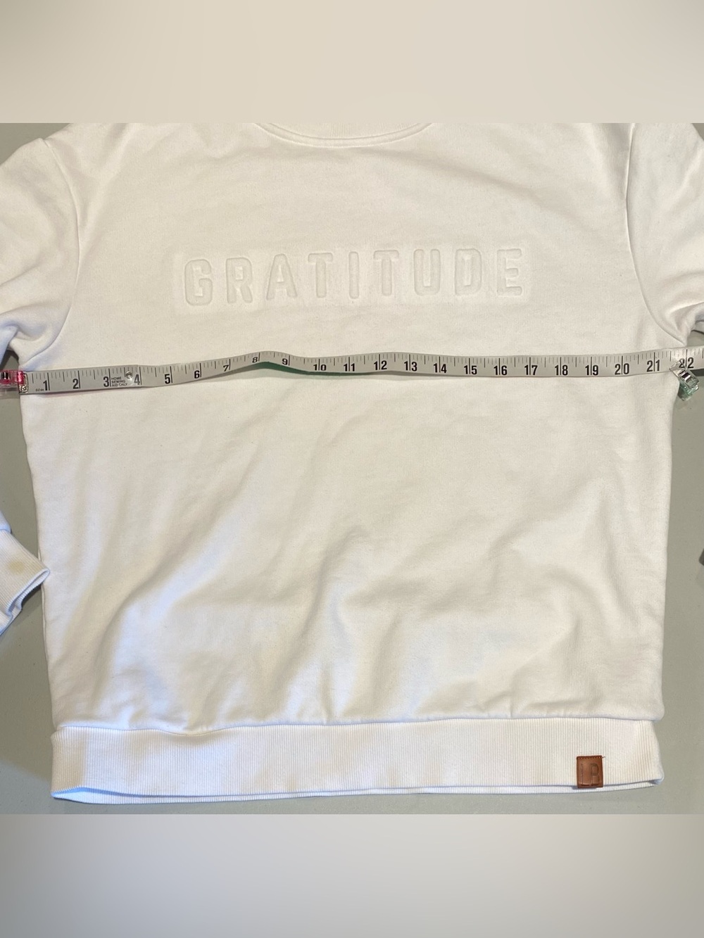 Little Bipsy "Gratitude" Embossed White Sweatshirt, size M - Picture 5 of 9